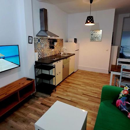 Acogedor Apartamento Centro Benalmadena Apartment Luaran gambar